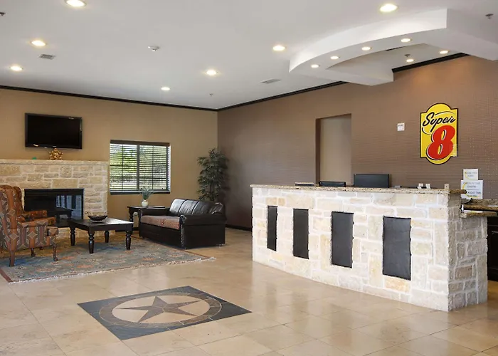 Super 8 By Wyndham Stephenville